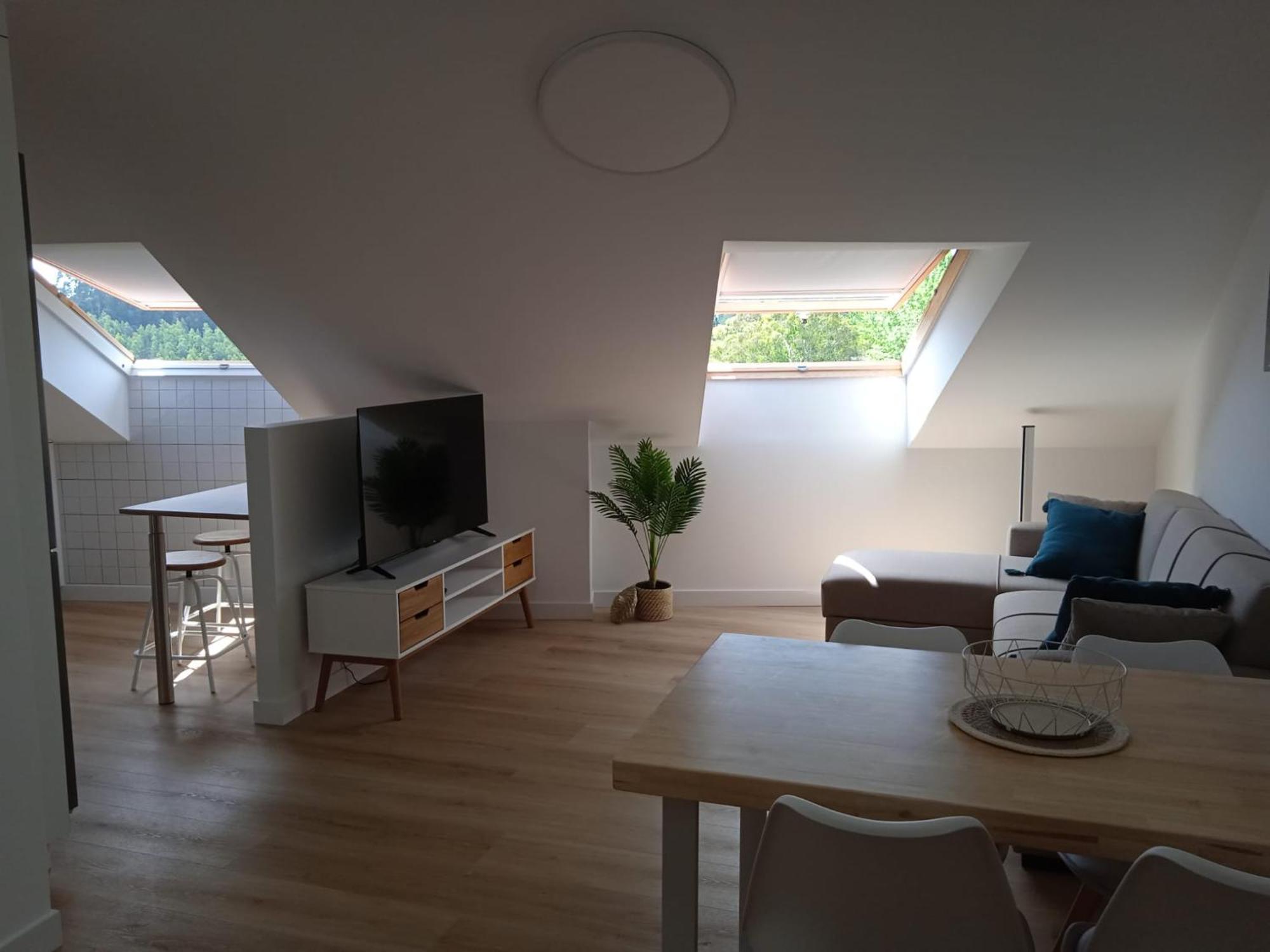 Amaral Xunqueiras Apartment โปบราโดคารามิงยาล ภายนอก รูปภาพ